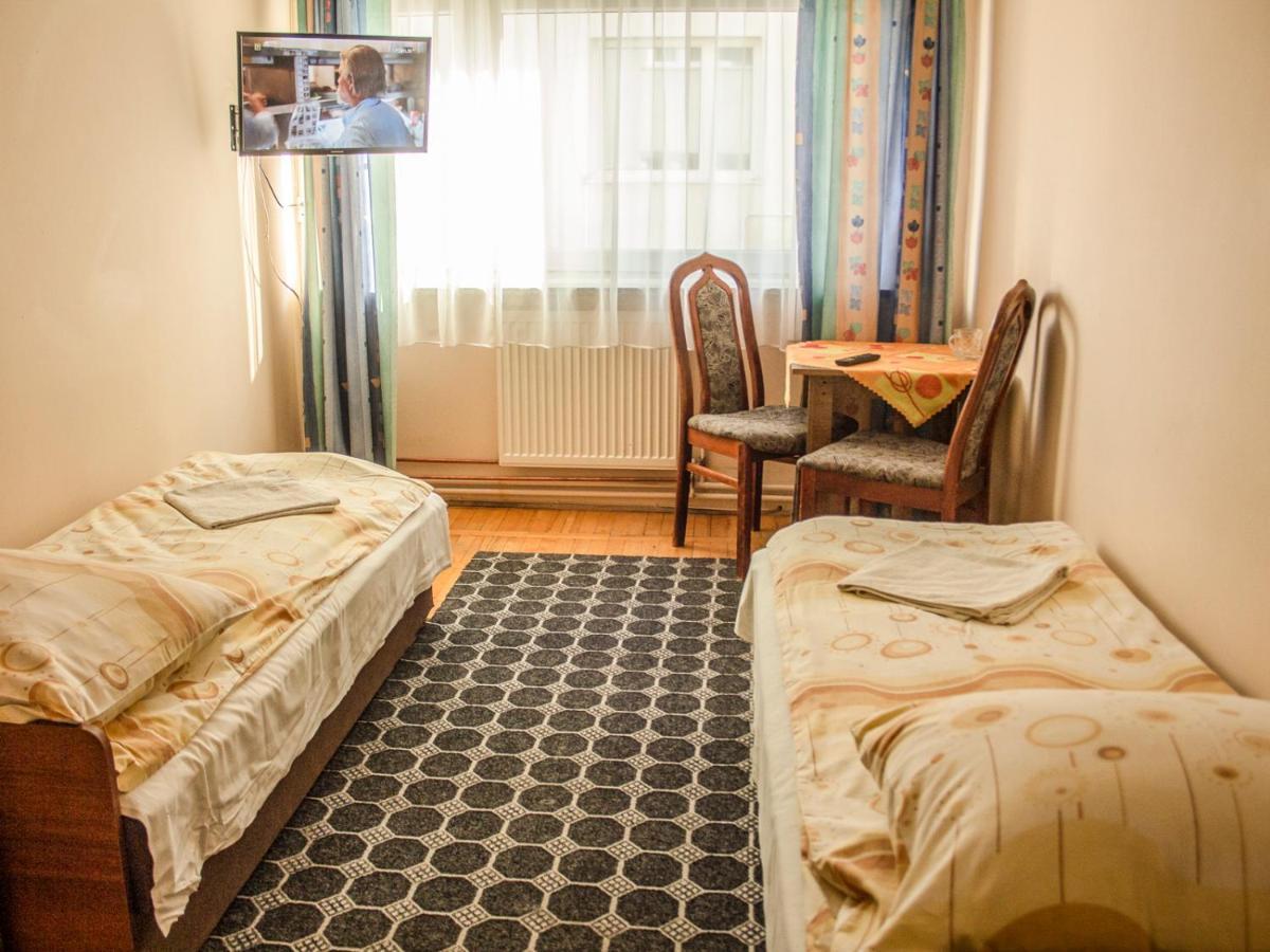 Zajazd Zacisze Rymanów-Zdrój Exteriör bild