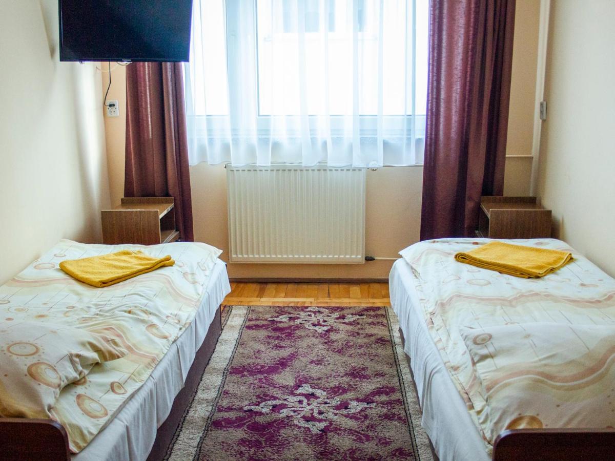 Zajazd Zacisze Rymanów-Zdrój Exteriör bild