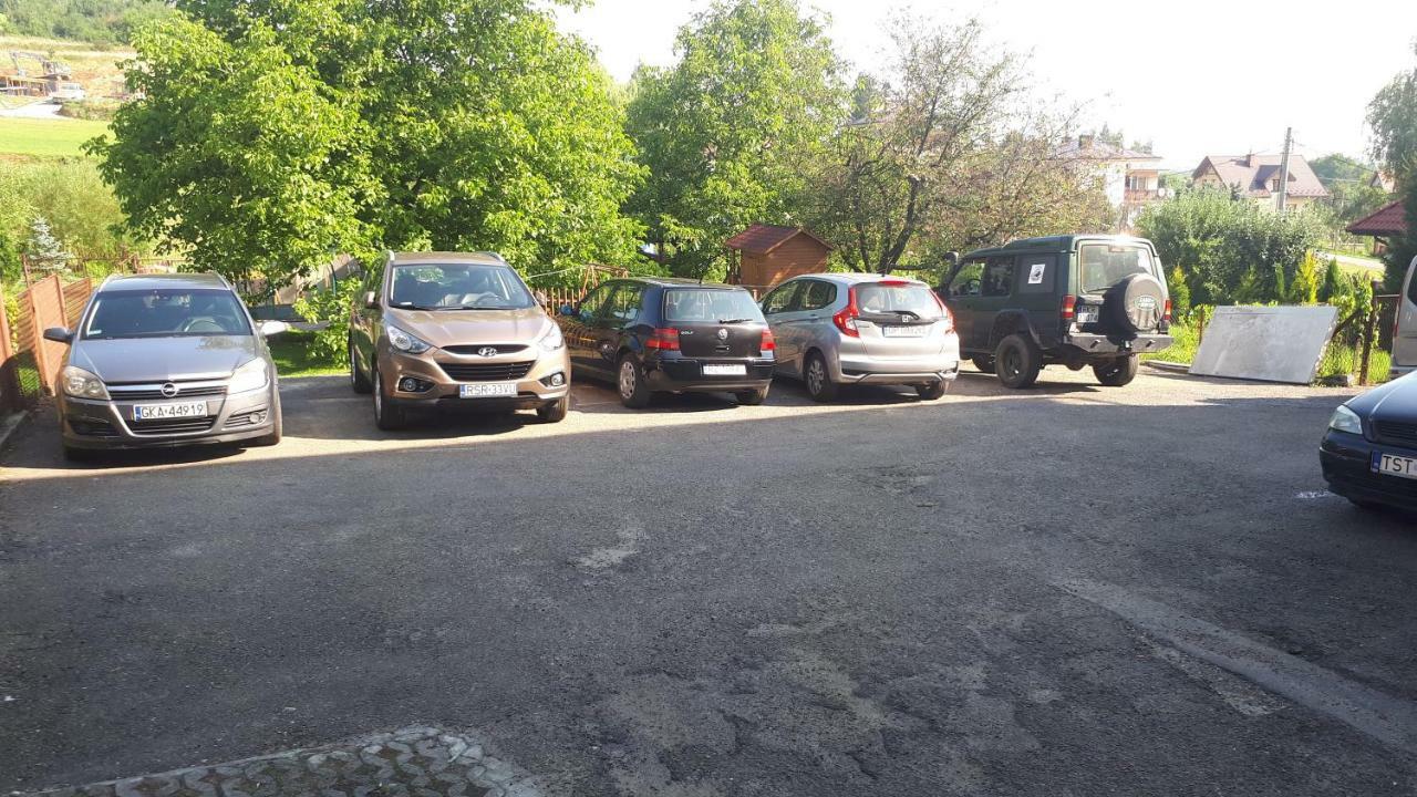 Zajazd Zacisze Rymanów-Zdrój Exteriör bild